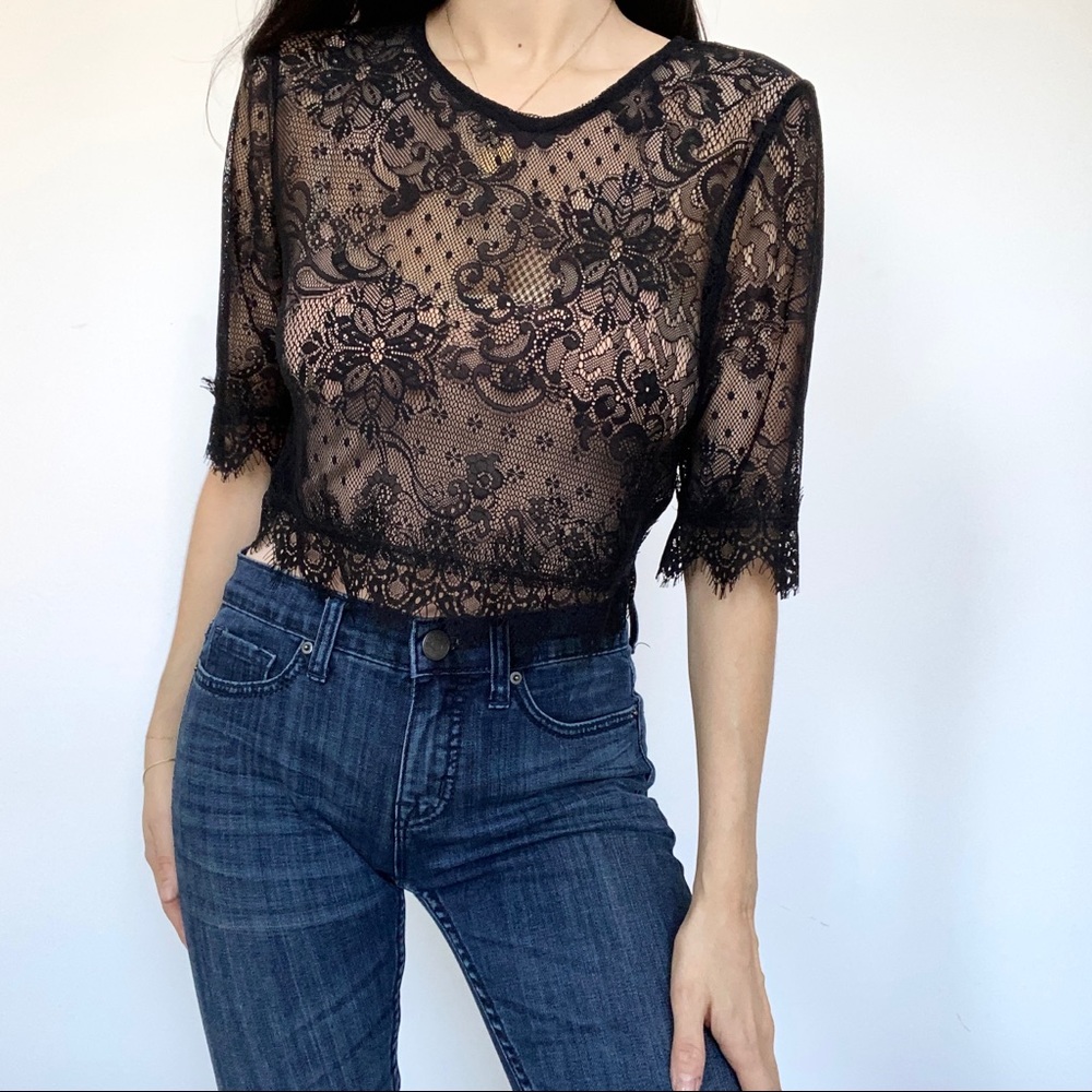 Nasty gal lace crop size M